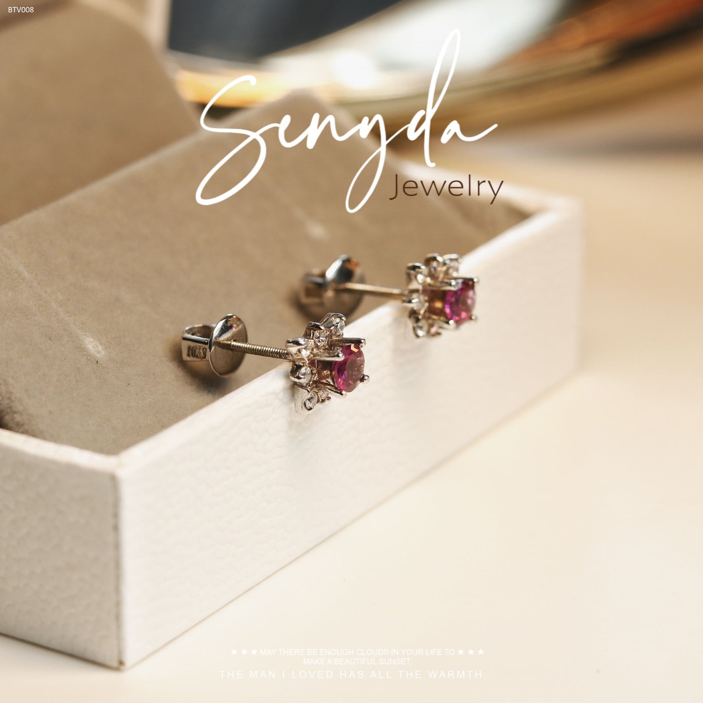 Senyda 10K Solid Gold Solitaire Garnet And 8 Petal Flower Stud Earrings