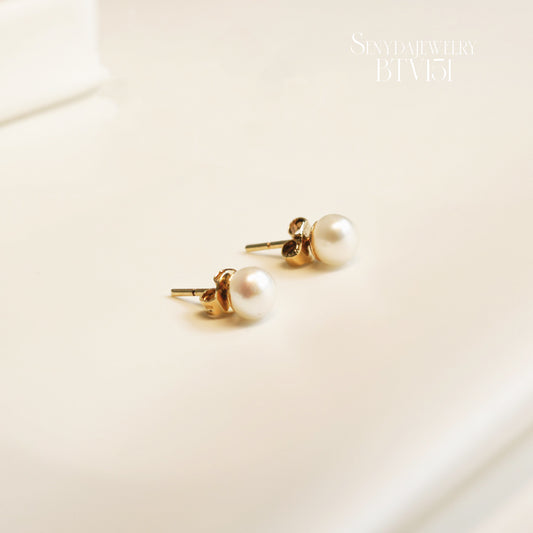 14K Solid Gold Round 6.5mm Freshwater Pearls Stud Earrings