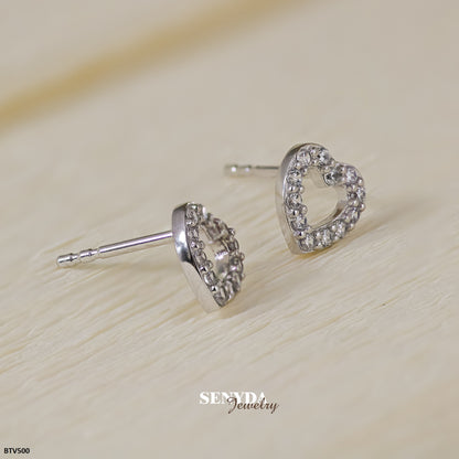 "Radiate charm with Senyda's 10K Solid Gold Heart Stud Earrings - Elegance in every detail, crafted in exquisite gold."