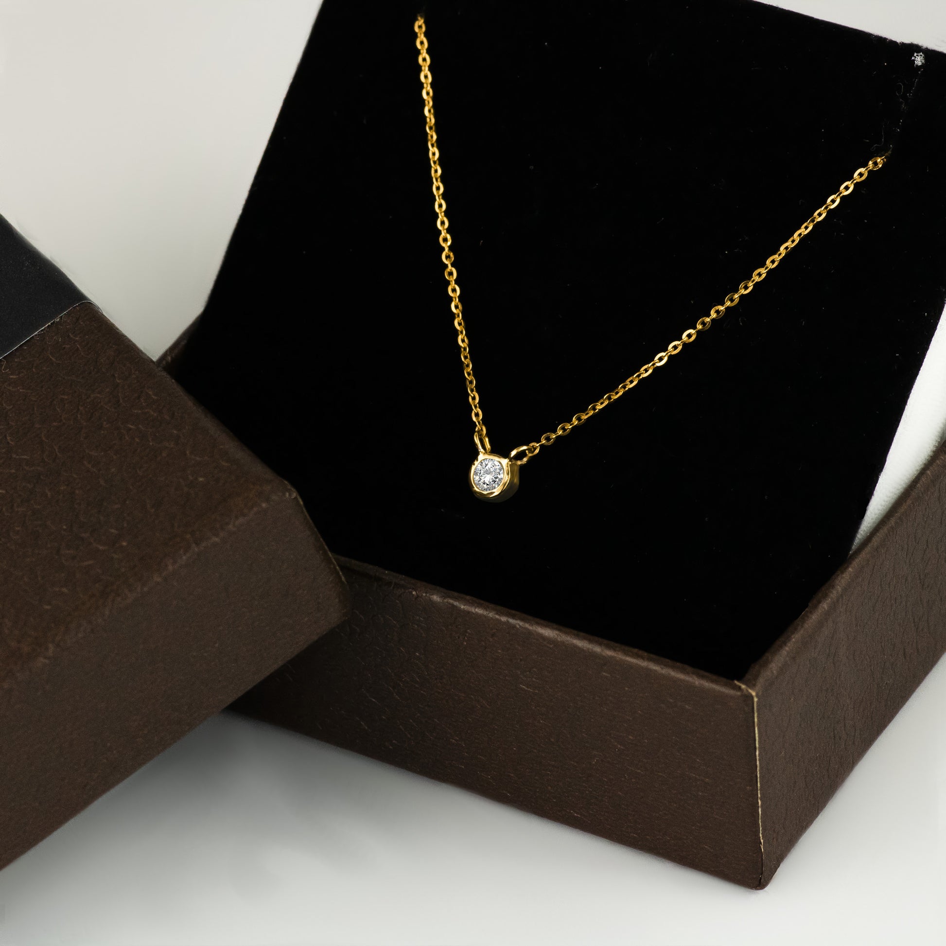 10K Solid Gold Diamond Solitaire Bezel Setting Necklace