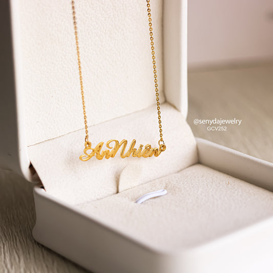 Senyda 10K Solid Gold Fancy Name Necklace