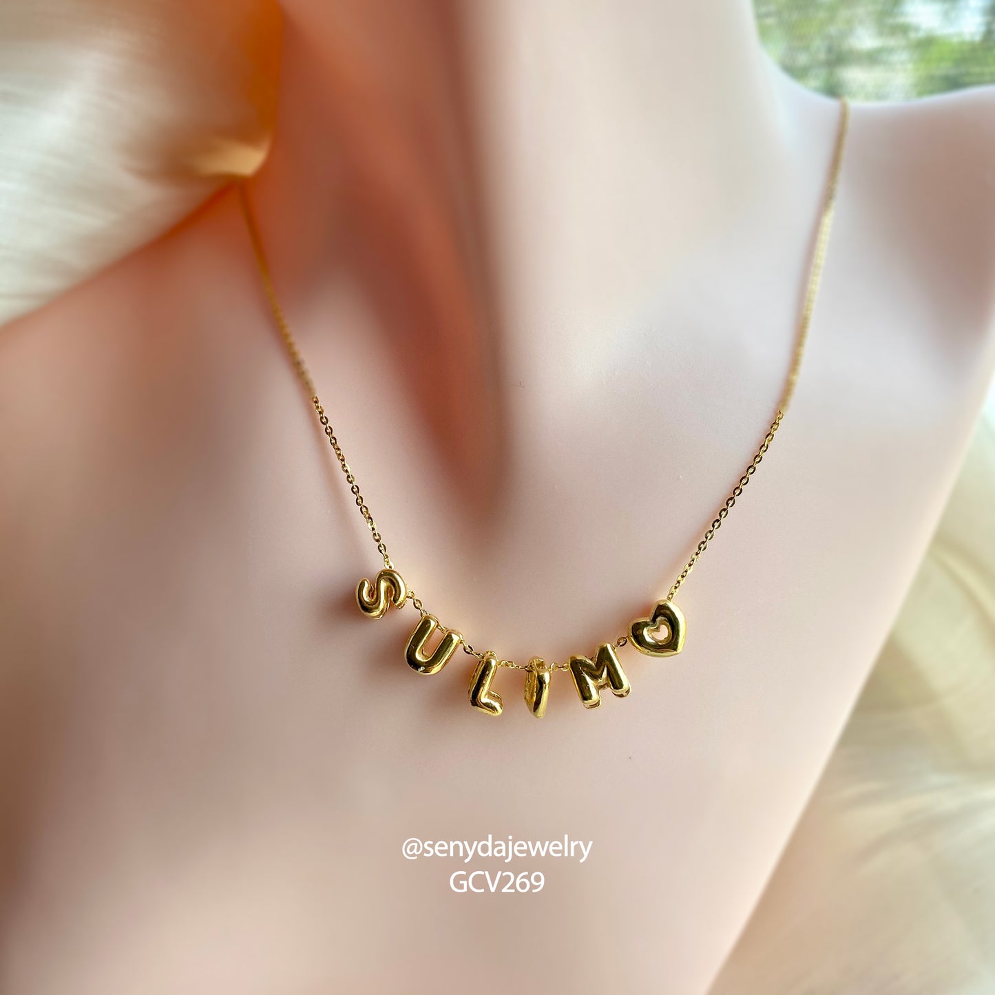 Senyda 10K Solid Gold Custom Bubble One Letters Nameplate Gold Necklace - Pendant With Dainty Chain