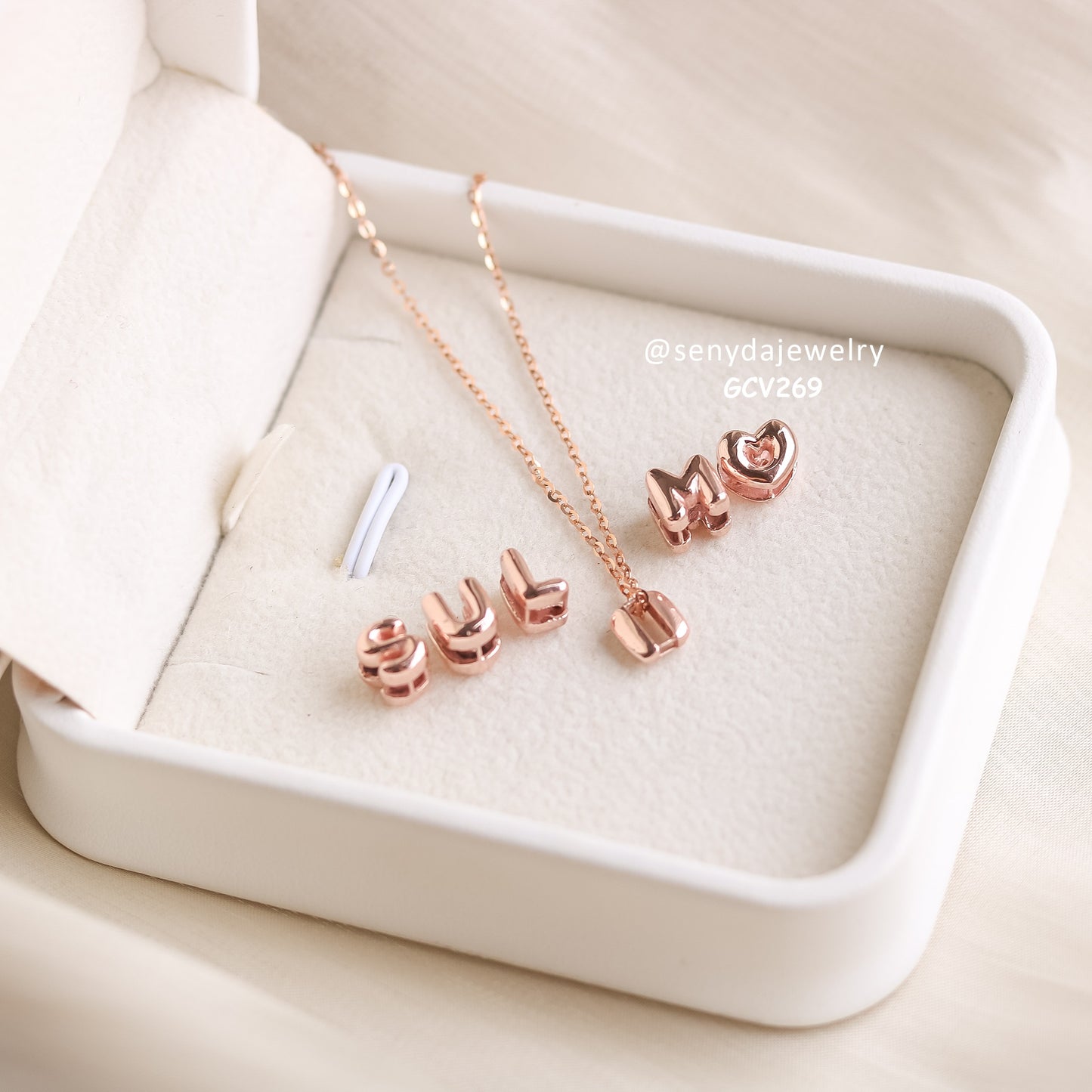 Senyda Custom Bubble Letters Nameplate Gold Necklace - Pendant With Dainty Chain