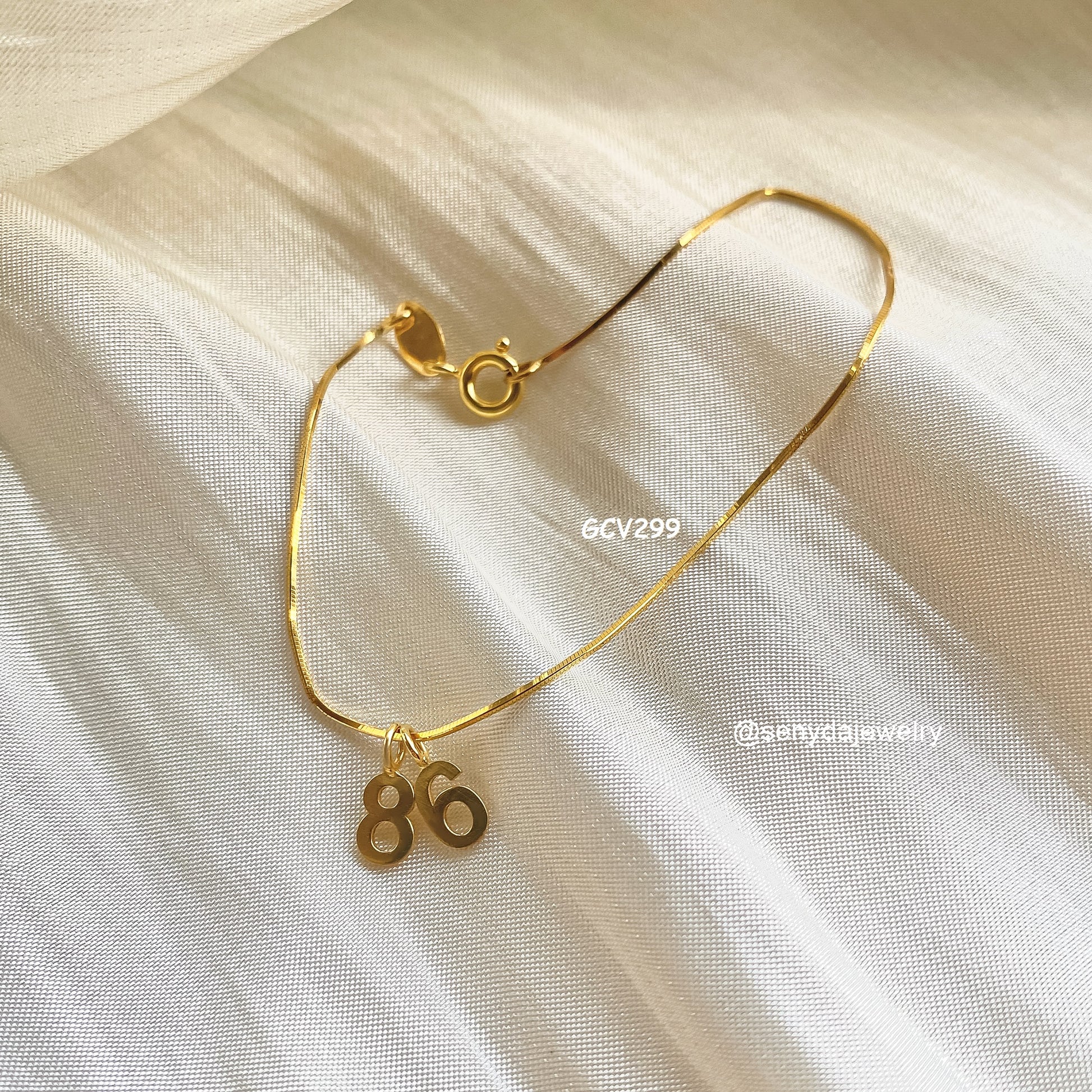 Senyda 10K Gold Personalized Number Charm Bracelet