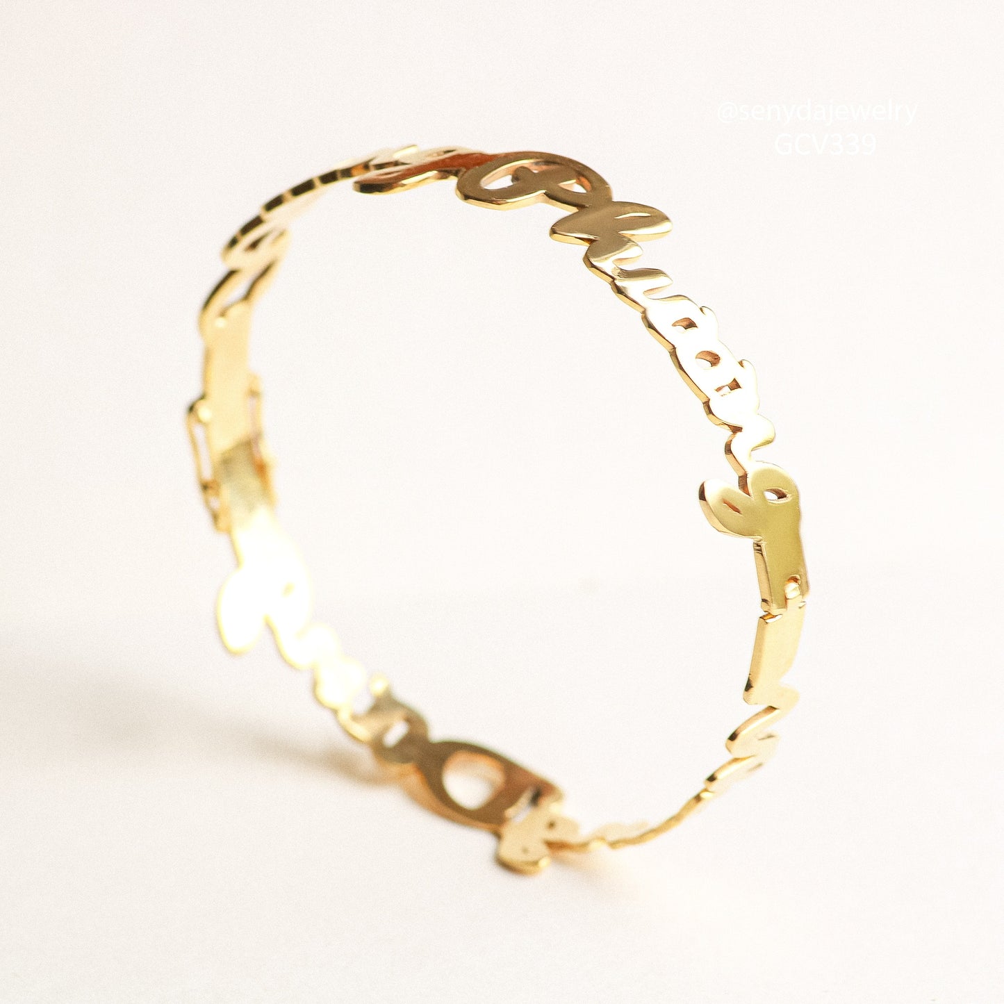 Senyda 18K Solid Gold Custom Name Bangle