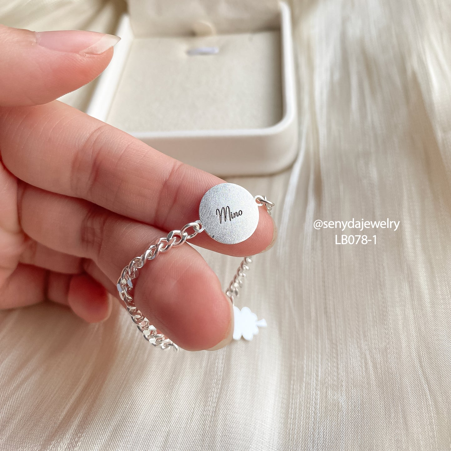 Sterling Silver 925 Custom Engraved Baby Name In Curb Bracelet - Round Disc