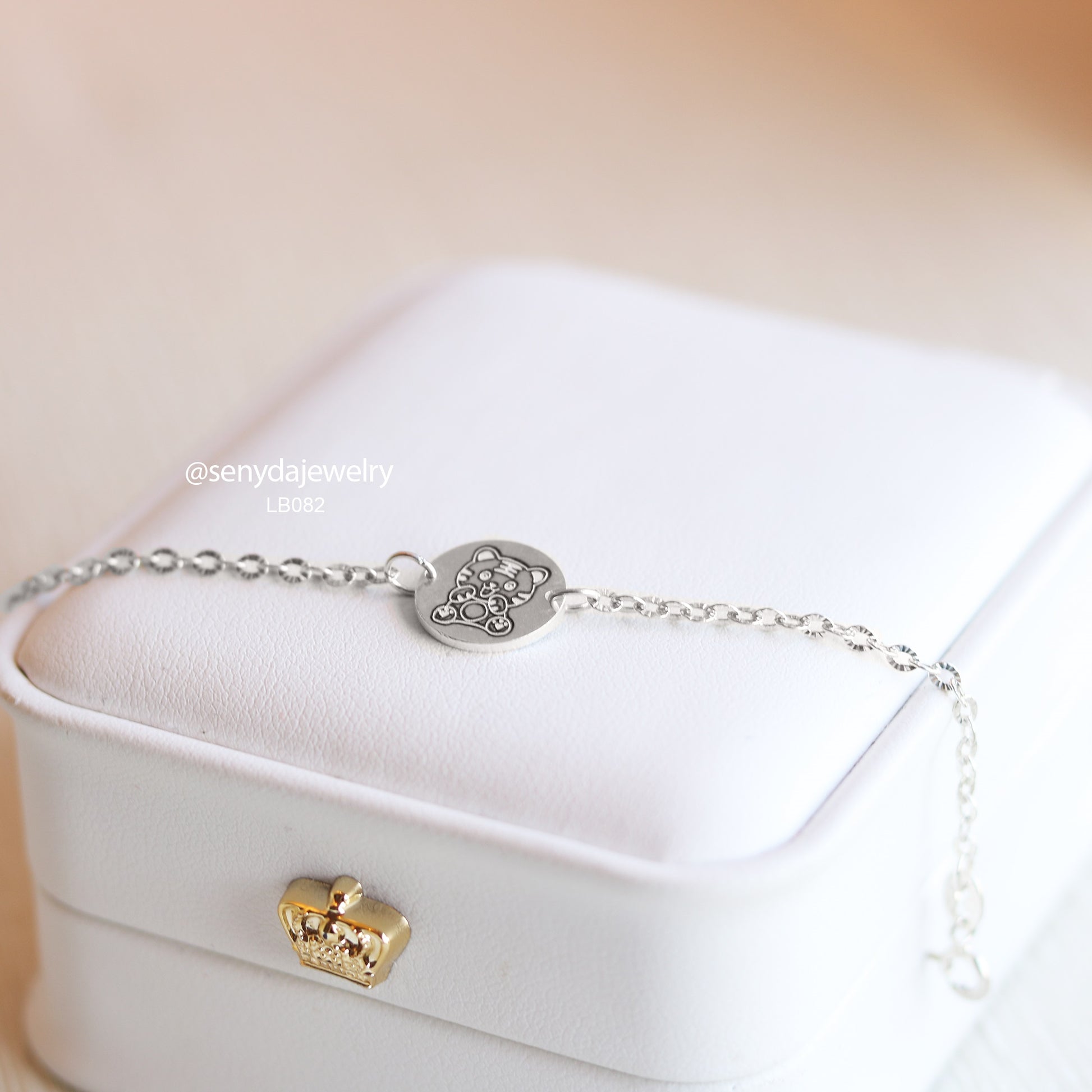 Sterling Silver 925 Custom Engraved Round Disc In Dainty Chain Bracelet