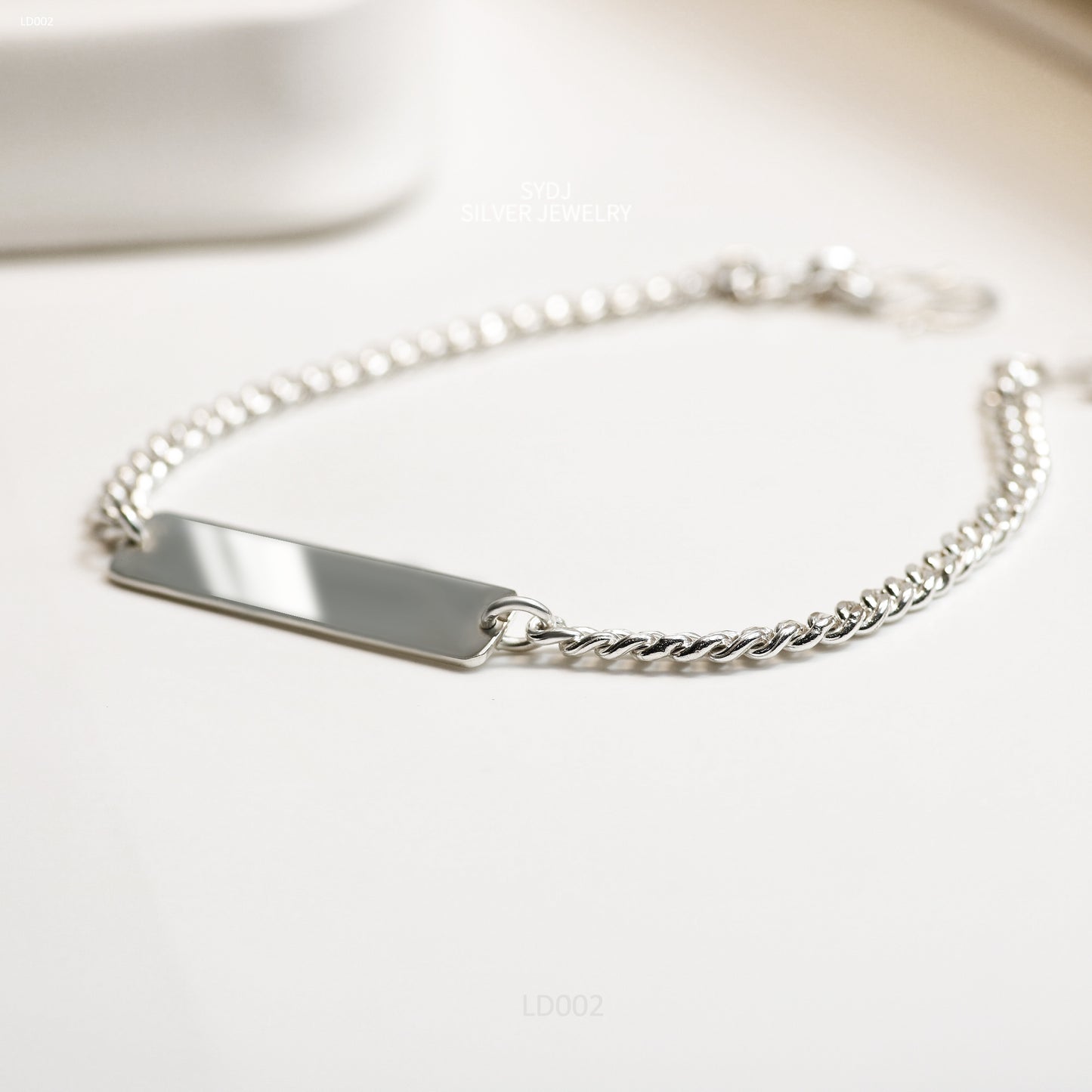 Custom Engraved Rectangular In Curb Chain Bracelet