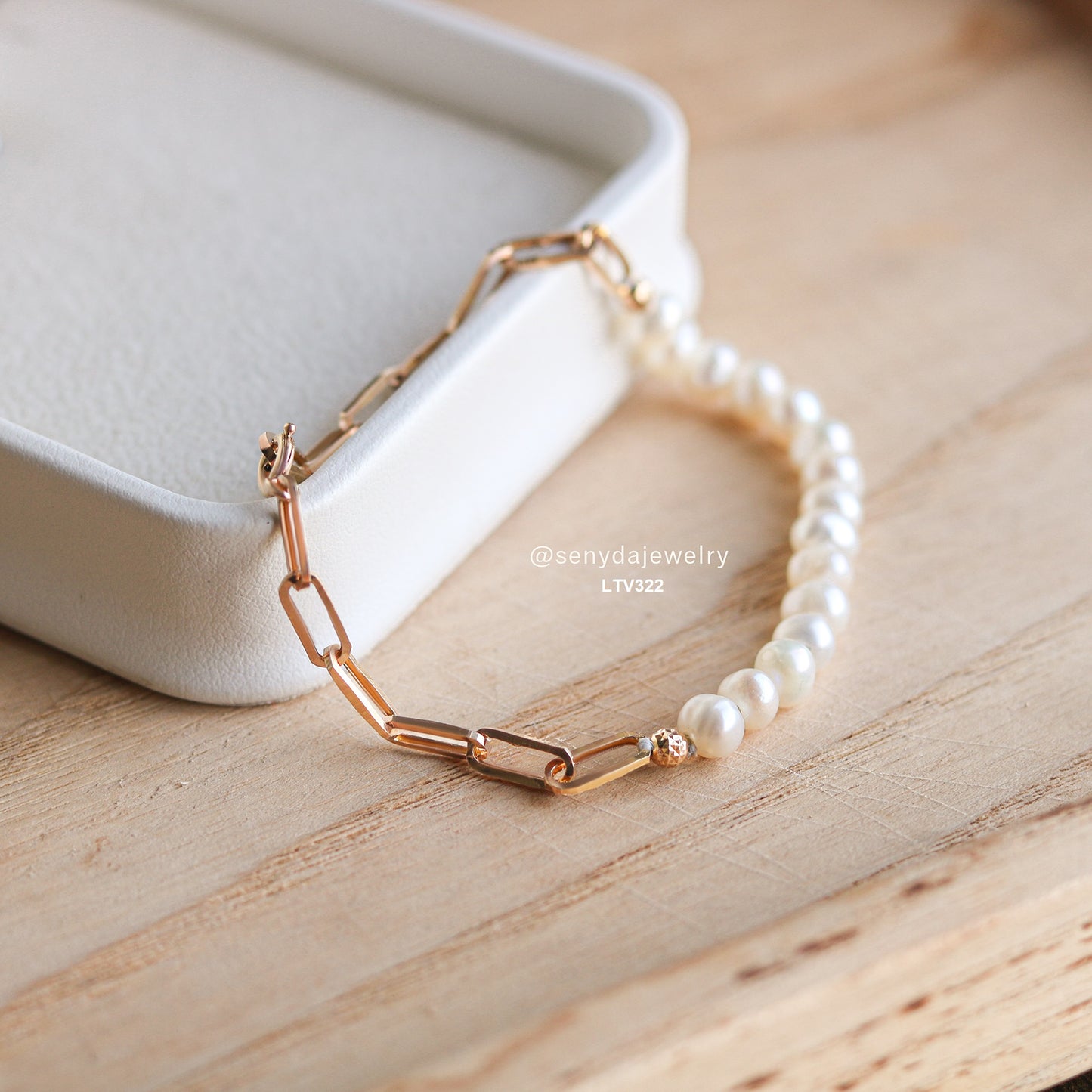 14K Solid Gold Freshwater Pearl And Chain Link Bracelet