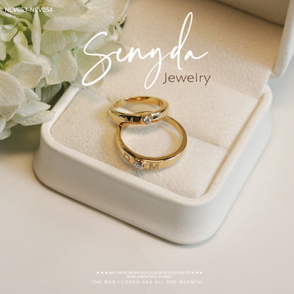 Smooth Wedding Ring With Heart-Shaped Moissanite