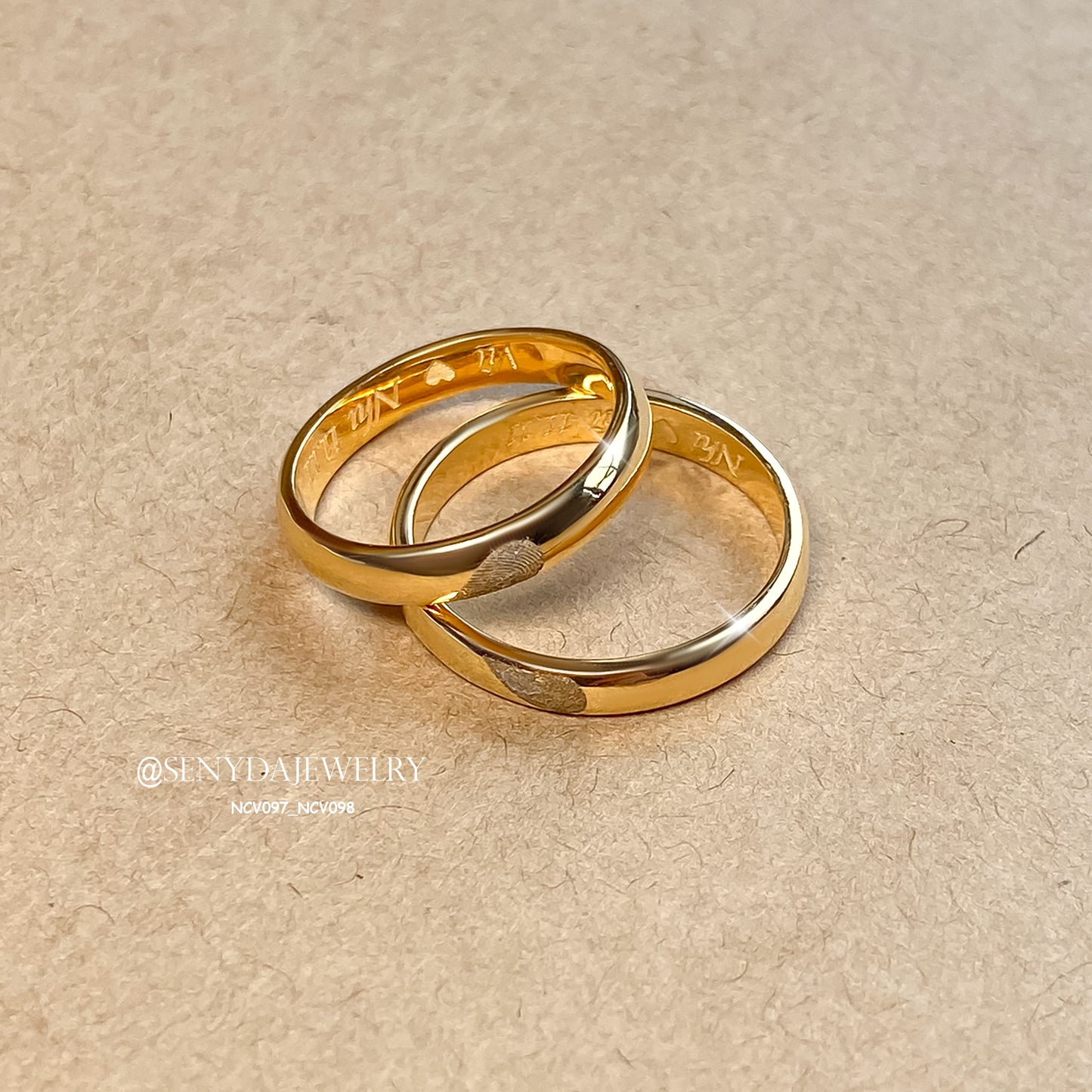 Heart Patterned Fingerprint Wedding Rings