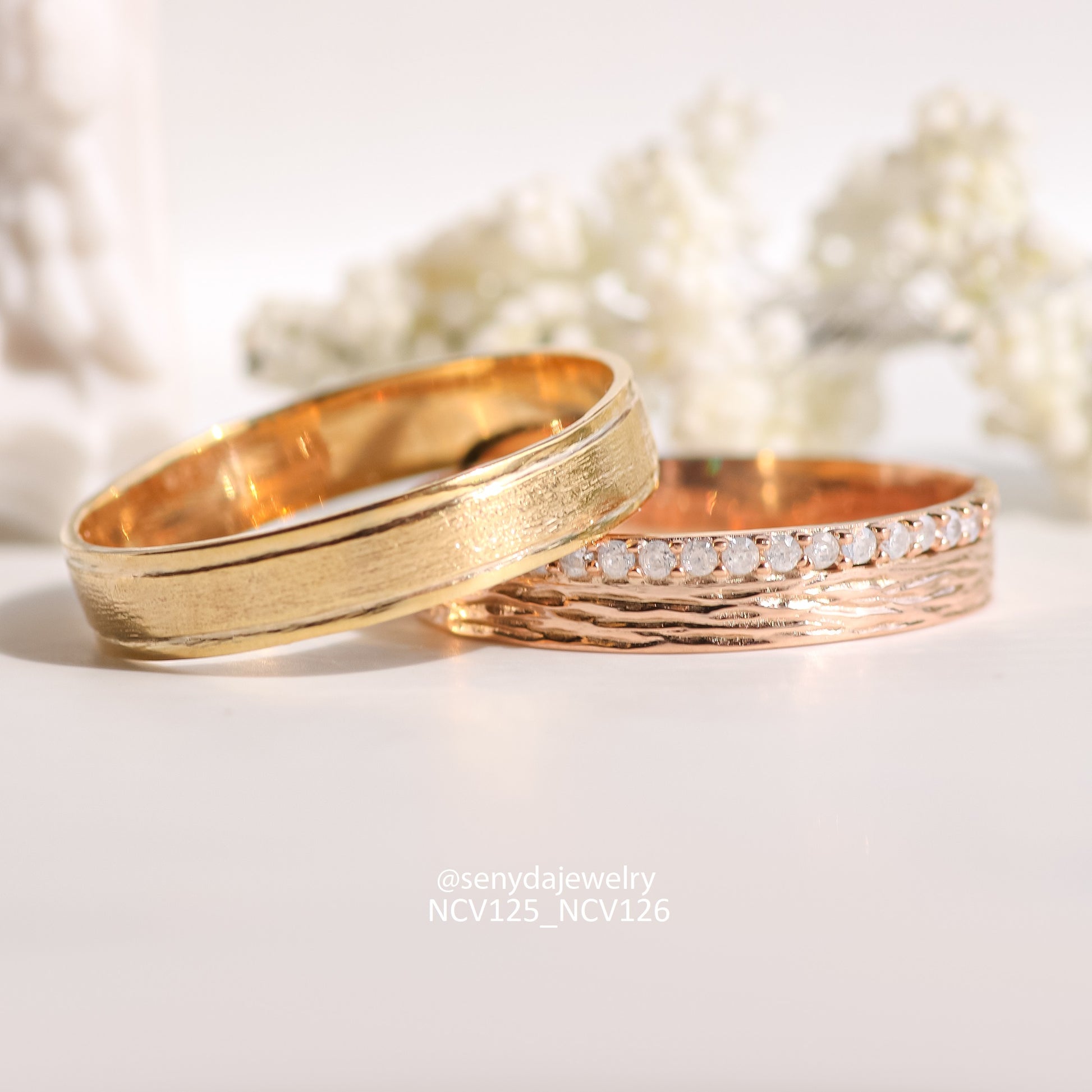 Senyda Luminous Love Gold Wedding Ring