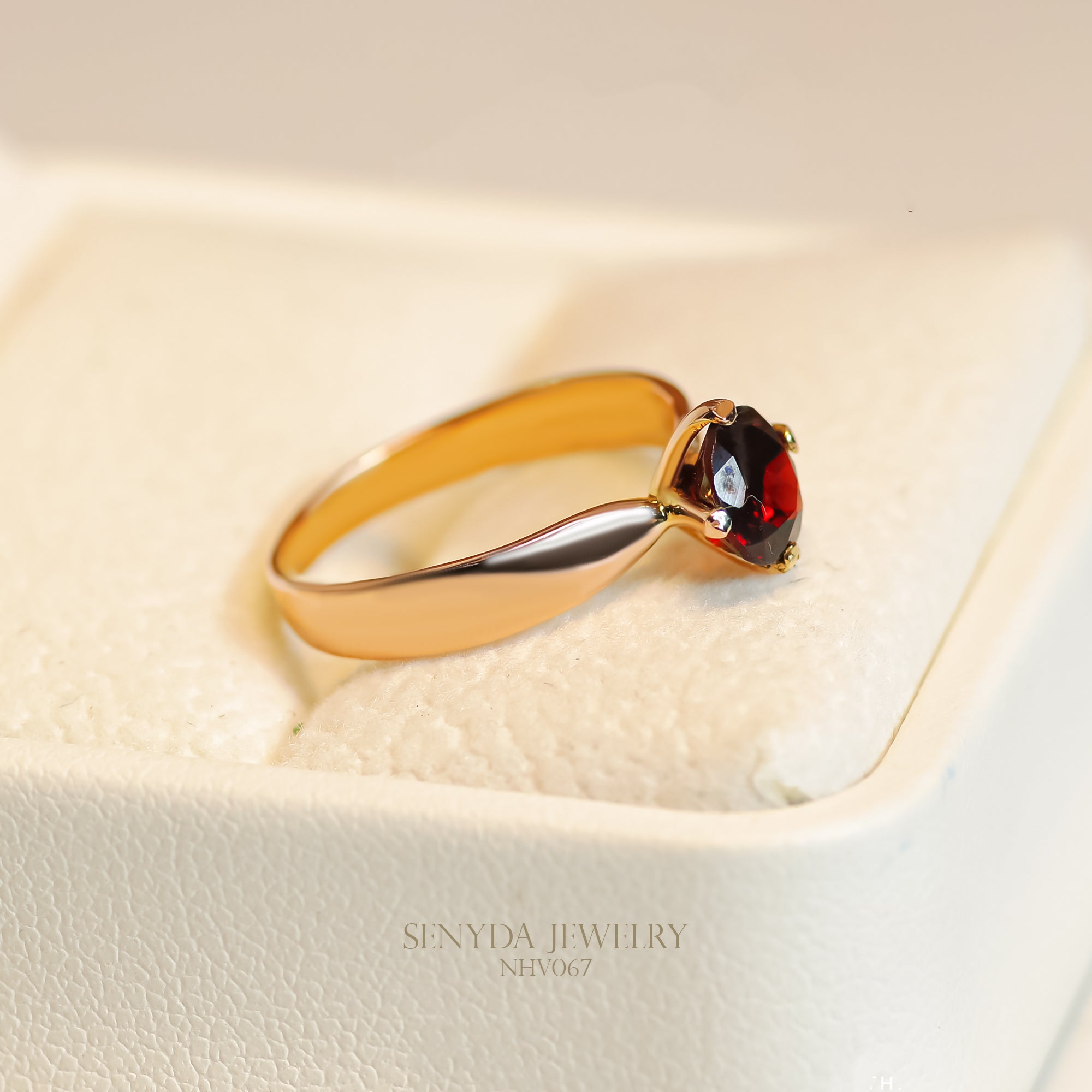 F1 Sterling/10K Genuine Garnet 4-Prong Solitaire Ring (Size 7) outlet