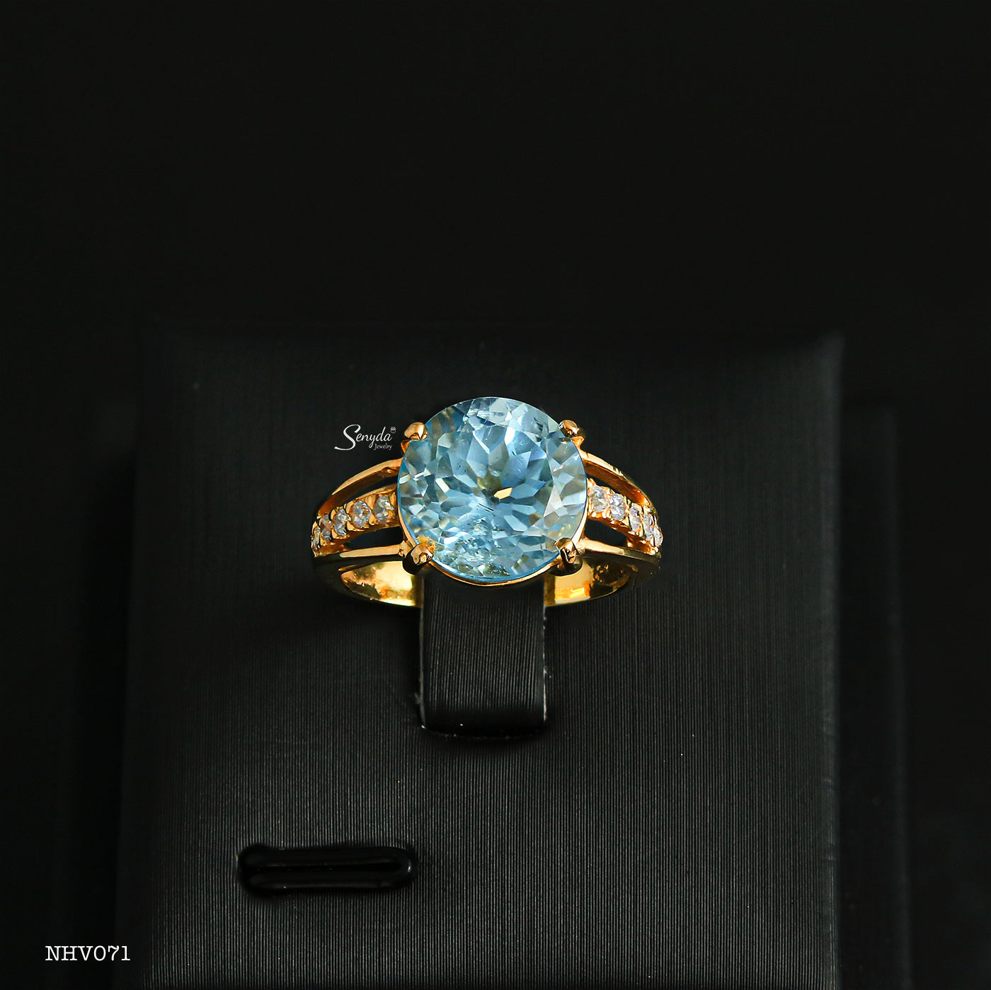 Senyda 10K Solid Gold Round - Shaped Brilliant Cut Natural Topaz Ring