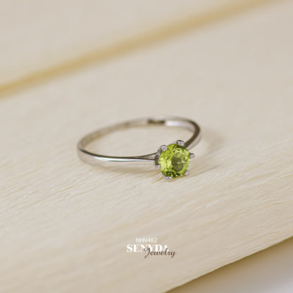 Senyda 10K Solid Gold Round - Shaped Brilliant Cut Natural Peridot Ring