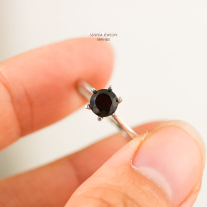 Senyda 10K Solid Gold Round - Shaped Brilliant Cut Natural Black Garnet Ring