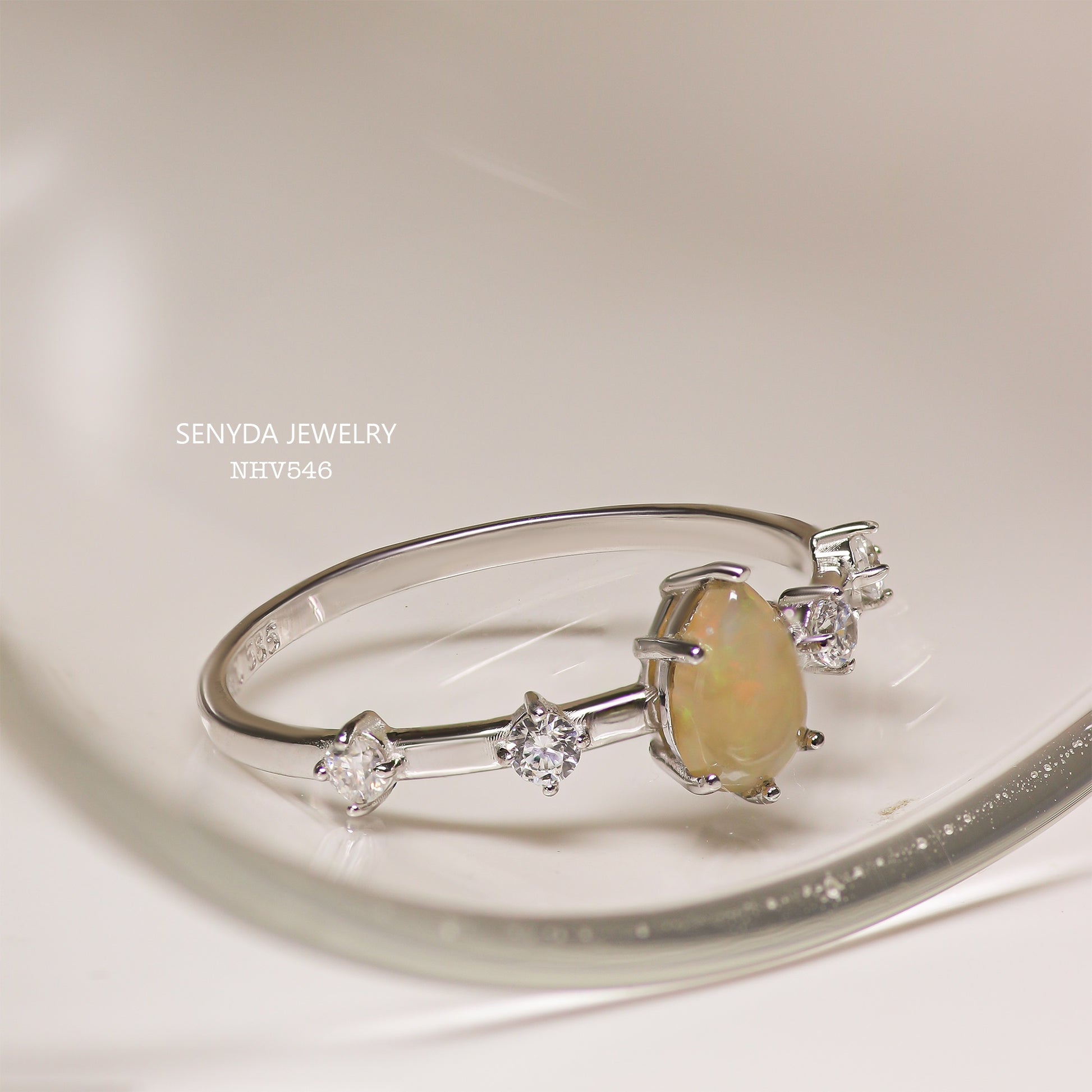 Senyda 14K Solid Gold Pear Opal Vintage Ring