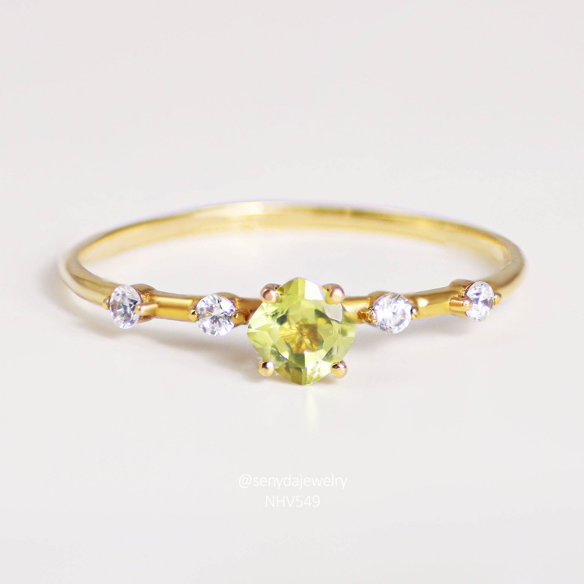 Senyda 14K Solid Gold Cushion - Shaped Brilliant Cut Natural Peridot Ring