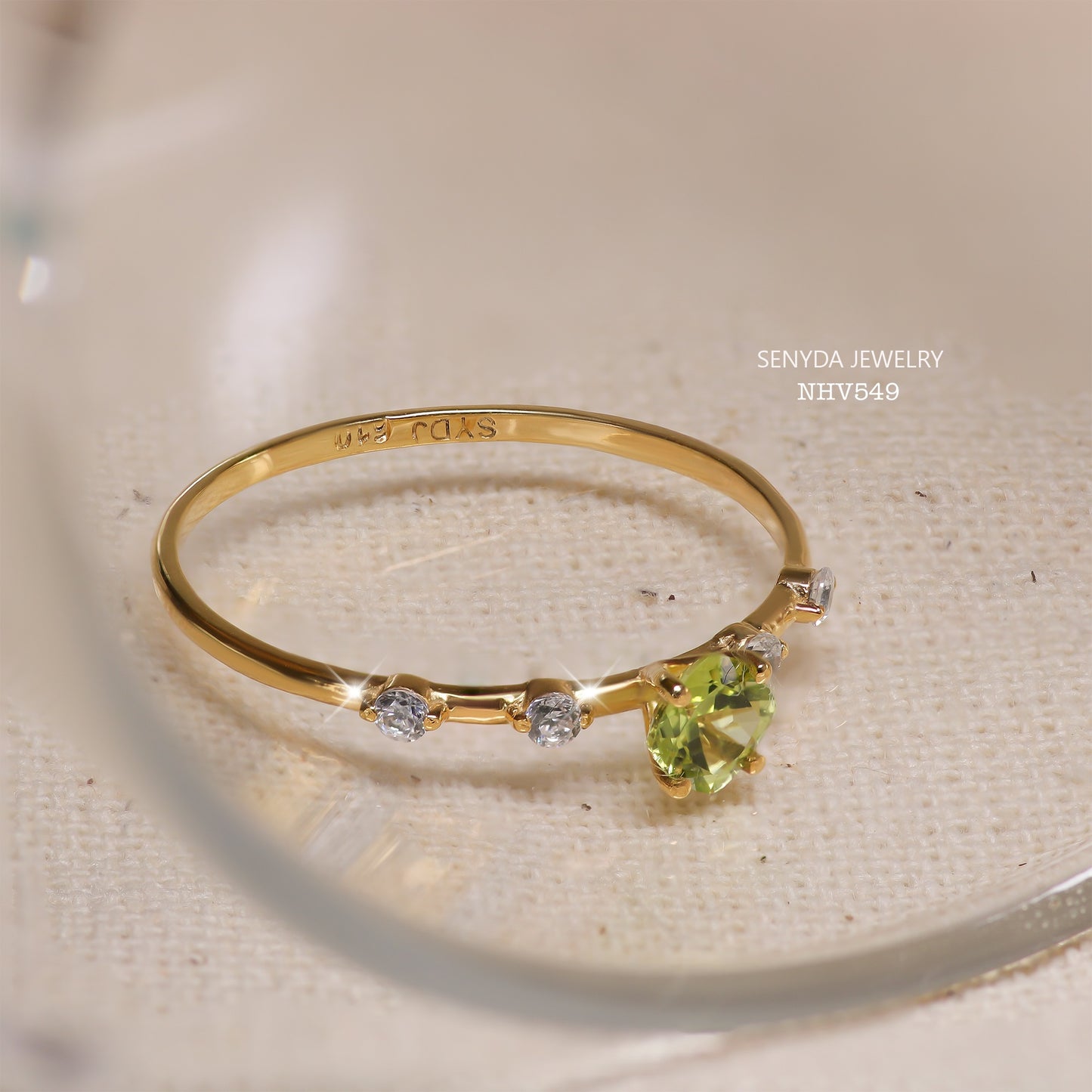 Senyda 14K Solid Gold Cushion - Shaped Brilliant Cut Natural Peridot Ring