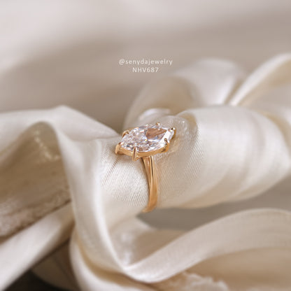 Senyda Moonlit Promise Gold Wedding Ring