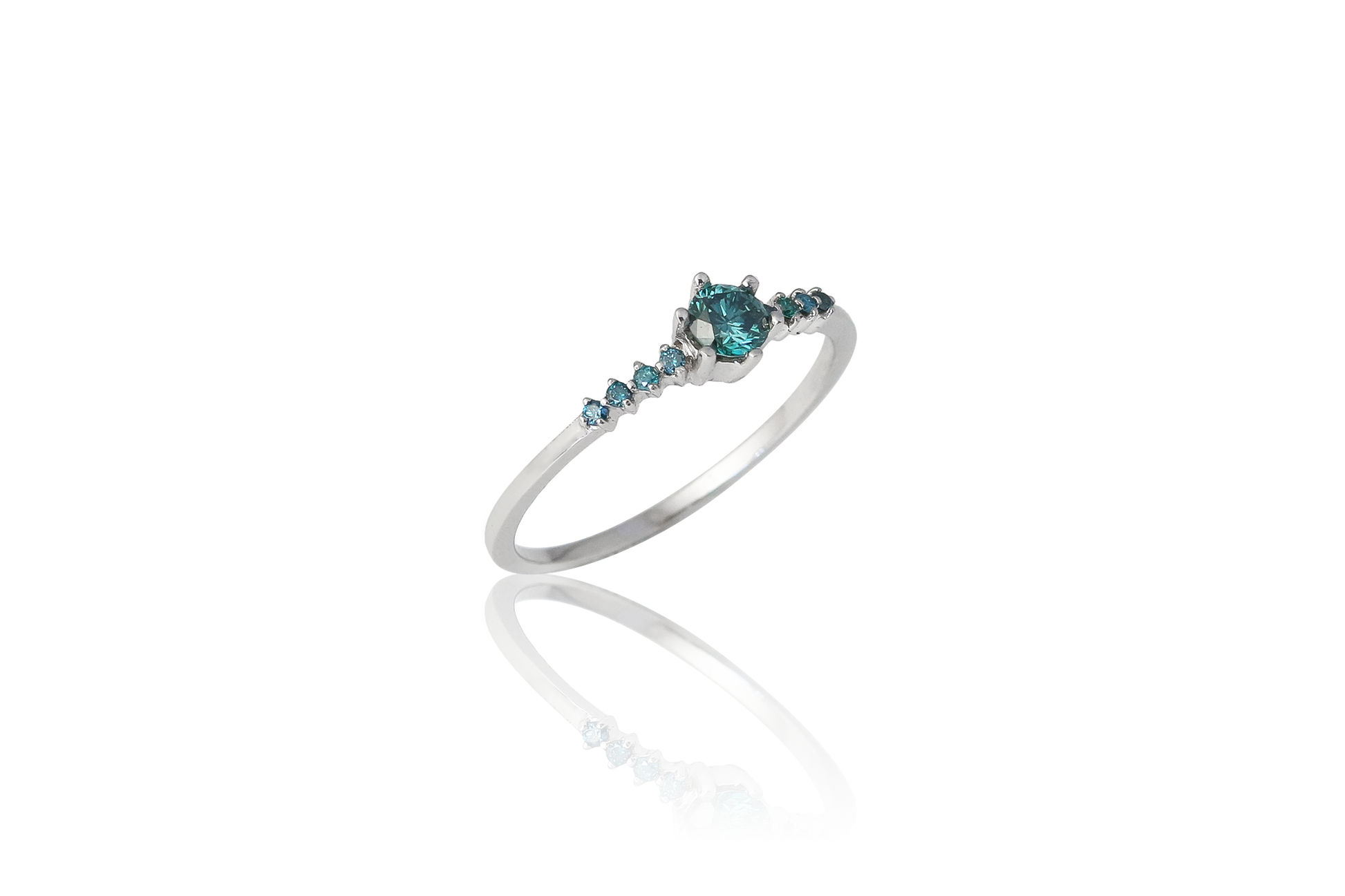 Senyda 10K Solid Gold Cluster Blue Diamond Ring